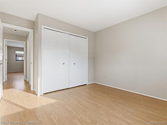 30748 Quinkert Street 1, Roseville, MI 48066