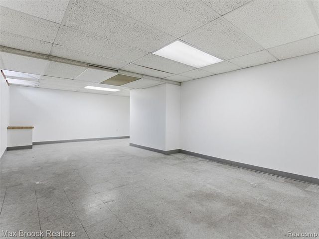 30748 Quinkert Street 1, Roseville, MI 48066