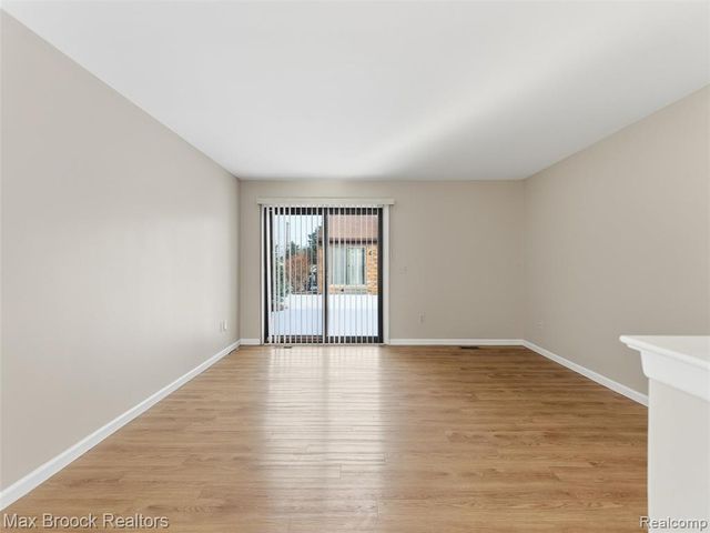 30748 Quinkert Street 1, Roseville, MI 48066