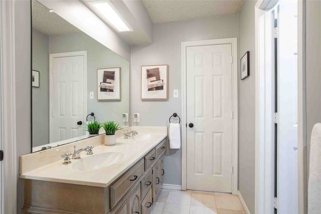 10011 Hickory Crossing, Dallas, TX 75243