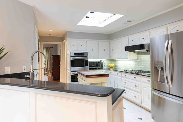 10011 Hickory Crossing, Dallas, TX 75243