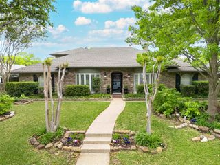 10011 Hickory Crossing, Dallas, TX 75243