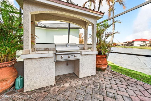 340 Newport Drive, Indialantic, FL 32903