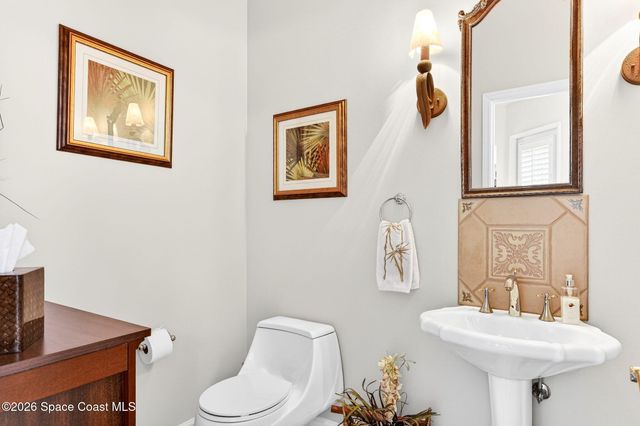 340 Newport Drive, Indialantic, FL 32903