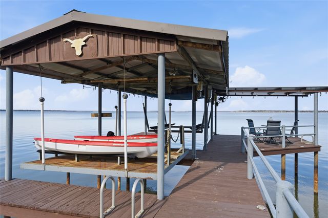 315 Admiral Drive, Gun Barrel City, TX 75156