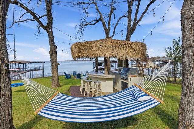 315 Admiral Drive, Gun Barrel City, TX 75156