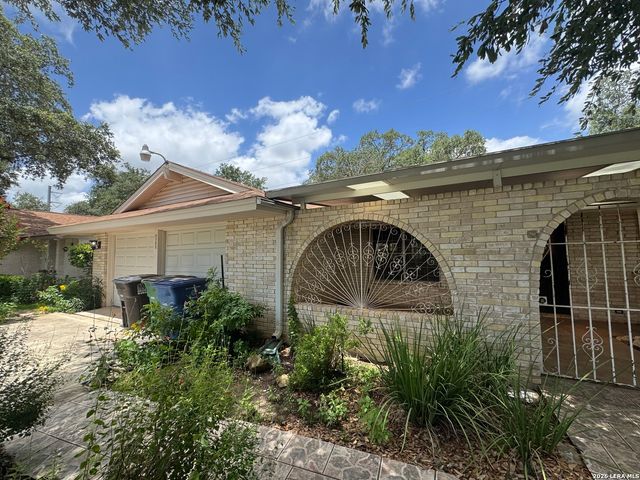 7303 GEORGE BURNS ST, San Antonio, TX 78240