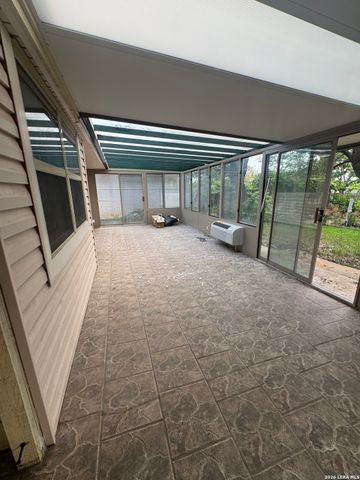 7303 GEORGE BURNS ST, San Antonio, TX 78240