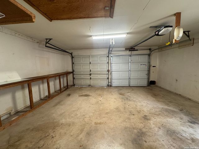 7303 GEORGE BURNS ST, San Antonio, TX 78240