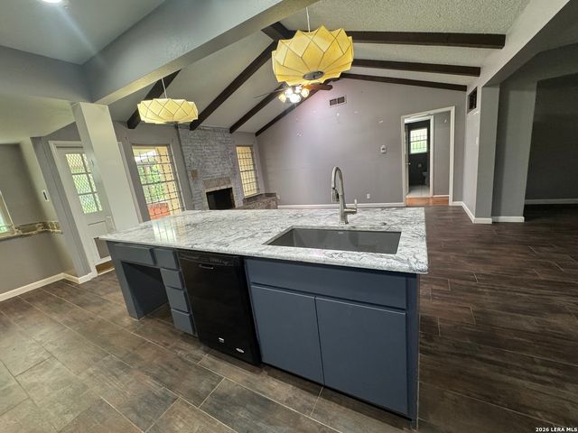 7303 GEORGE BURNS ST, San Antonio, TX 78240