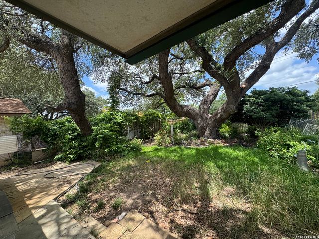 7303 GEORGE BURNS ST, San Antonio, TX 78240