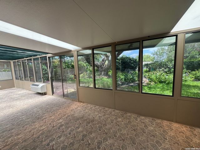 7303 GEORGE BURNS ST, San Antonio, TX 78240