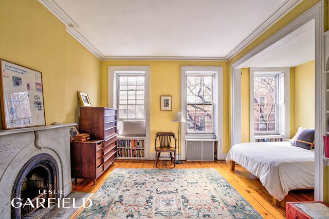 259 W 11TH Street, New York City, NY 10014