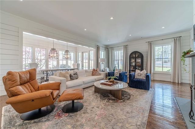 220 Audreys Way, Suwanee, GA 30024