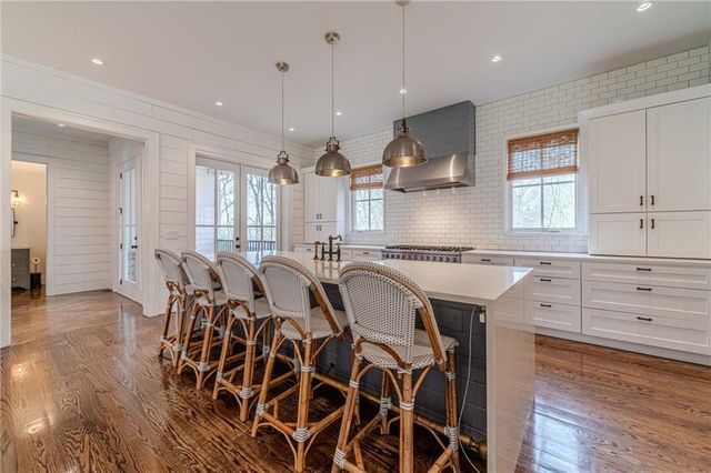 220 Audreys Way, Suwanee, GA 30024