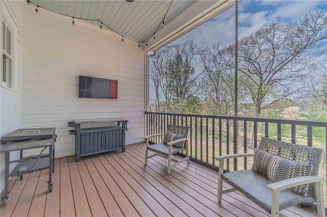 220 Audreys Way, Suwanee, GA 30024
