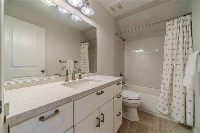 220 Audreys Way, Suwanee, GA 30024