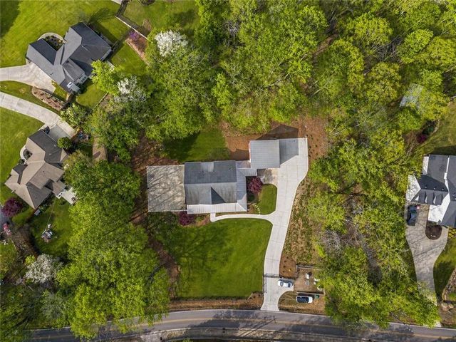 220 Audreys Way, Suwanee, GA 30024
