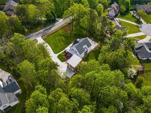 220 Audreys Way, Suwanee, GA 30024