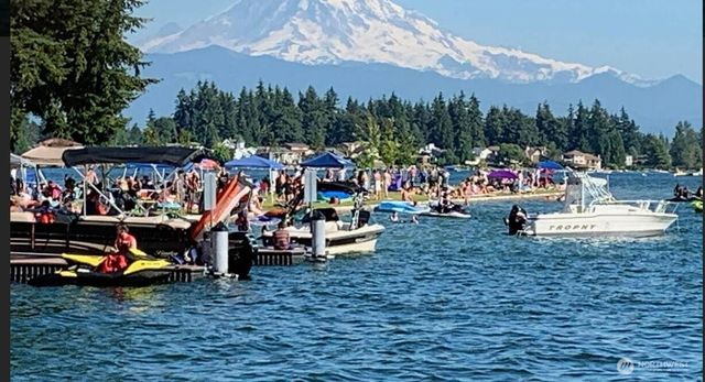 6322 Victoria Avenue SE, Auburn, WA 98092