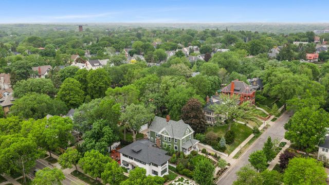 1930 Girard Avenue S, Minneapolis, MN 55403