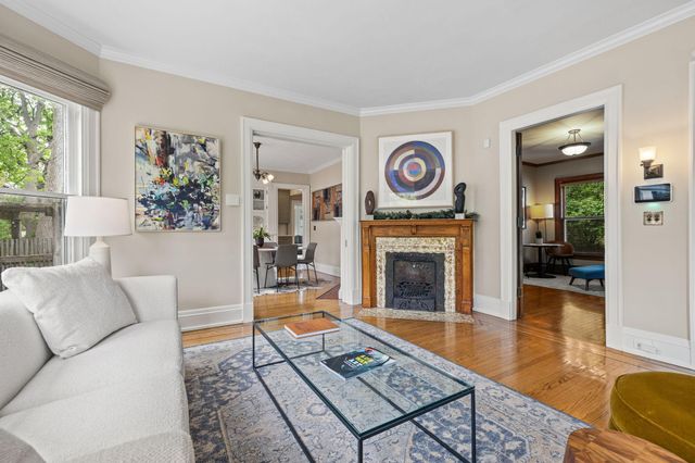 1930 Girard Avenue S, Minneapolis, MN 55403