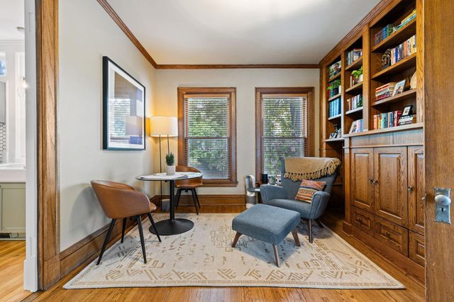 1930 Girard Avenue S, Minneapolis, MN 55403