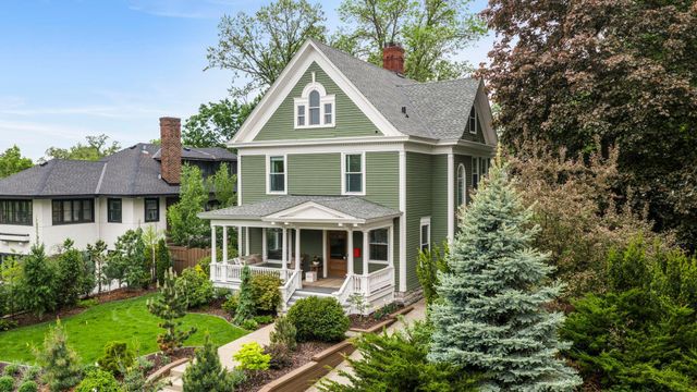 1930 Girard Avenue S, Minneapolis, MN 55403