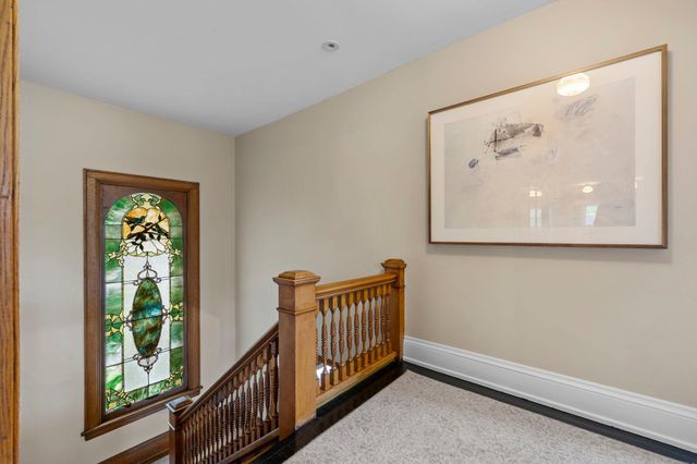 1930 Girard Avenue S, Minneapolis, MN 55403