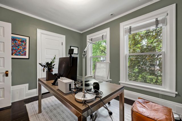 1930 Girard Avenue S, Minneapolis, MN 55403