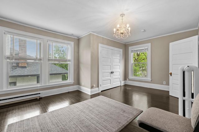 1930 Girard Avenue S, Minneapolis, MN 55403