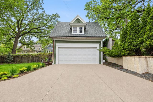 1930 Girard Avenue S, Minneapolis, MN 55403