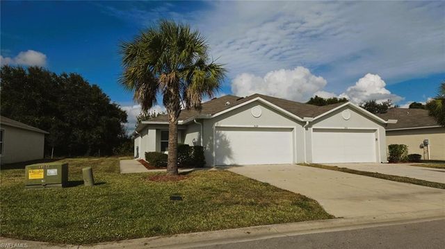 9129 Aegean CIR, Lehigh Acres, FL 33936