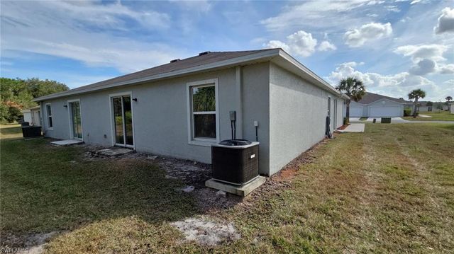 9129 Aegean CIR, Lehigh Acres, FL 33936
