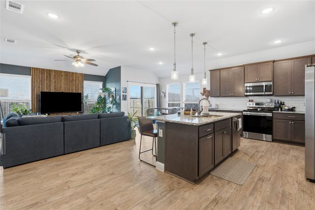 126 Johnson Lane, Hillsboro, TX 76645