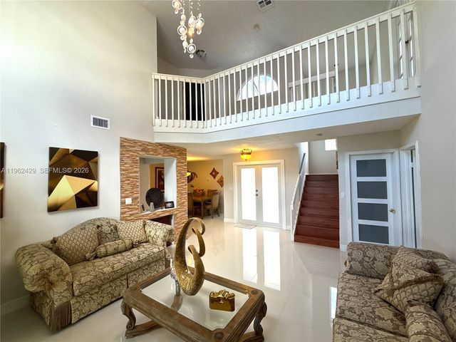 19230 NW 87th Pl, Hialeah, FL 33018