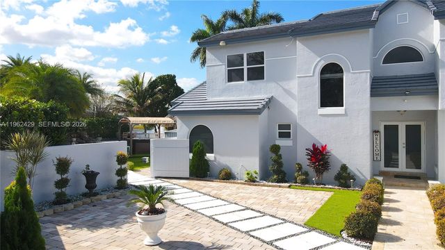 19230 NW 87th Pl, Hialeah, FL 33018