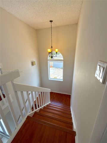 19230 NW 87th Pl, Hialeah, FL 33018