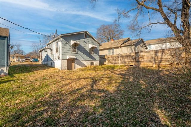 2139 N 33rd Street, Kansas City, KS 66104