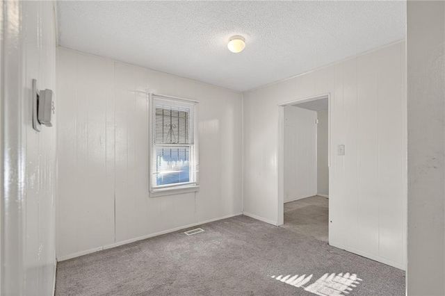 2139 N 33rd Street, Kansas City, KS 66104