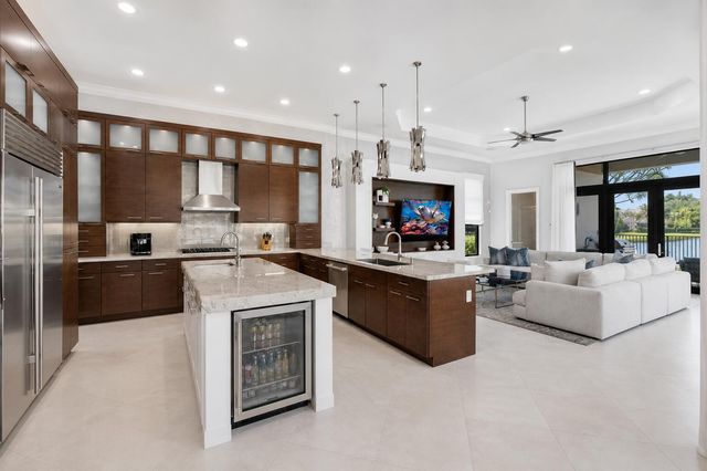16919 Crown Bridge Drive, Delray Beach, FL 33446