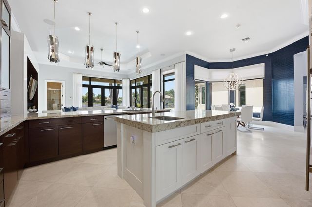 16919 Crown Bridge Drive, Delray Beach, FL 33446