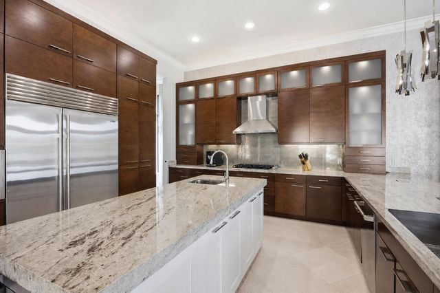 16919 Crown Bridge Drive, Delray Beach, FL 33446