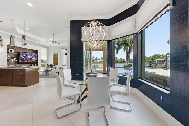 16919 Crown Bridge Drive, Delray Beach, FL 33446