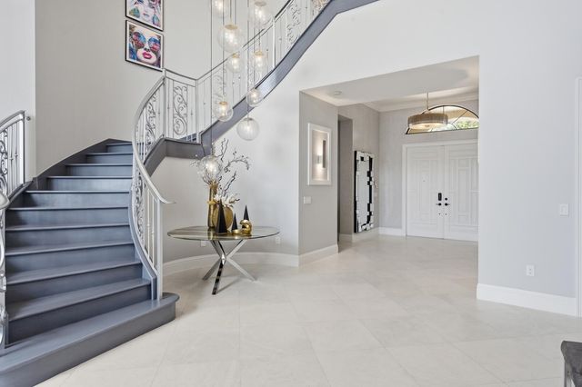 16919 Crown Bridge Drive, Delray Beach, FL 33446