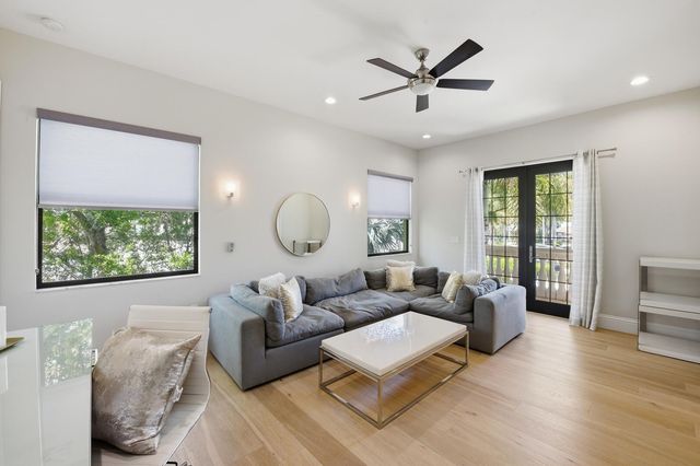 16919 Crown Bridge Drive, Delray Beach, FL 33446