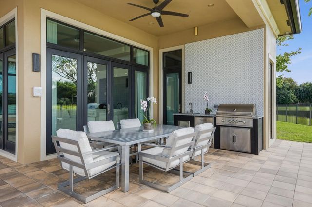 16919 Crown Bridge Drive, Delray Beach, FL 33446