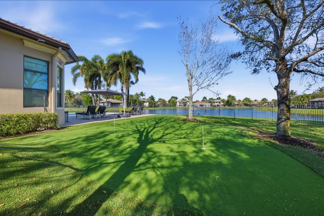16919 Crown Bridge Drive, Delray Beach, FL 33446