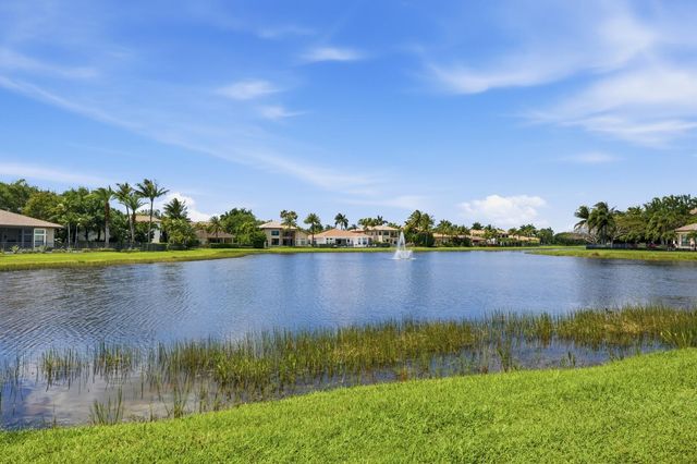 16919 Crown Bridge Drive, Delray Beach, FL 33446