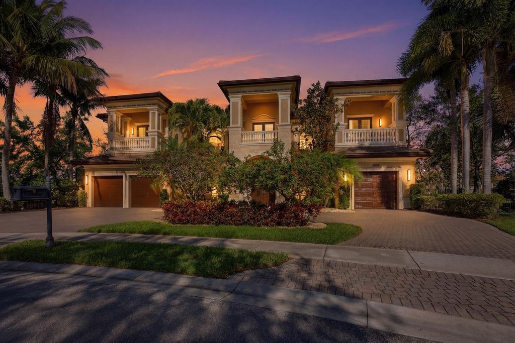 16919 Crown Bridge Drive, Delray Beach, FL 33446